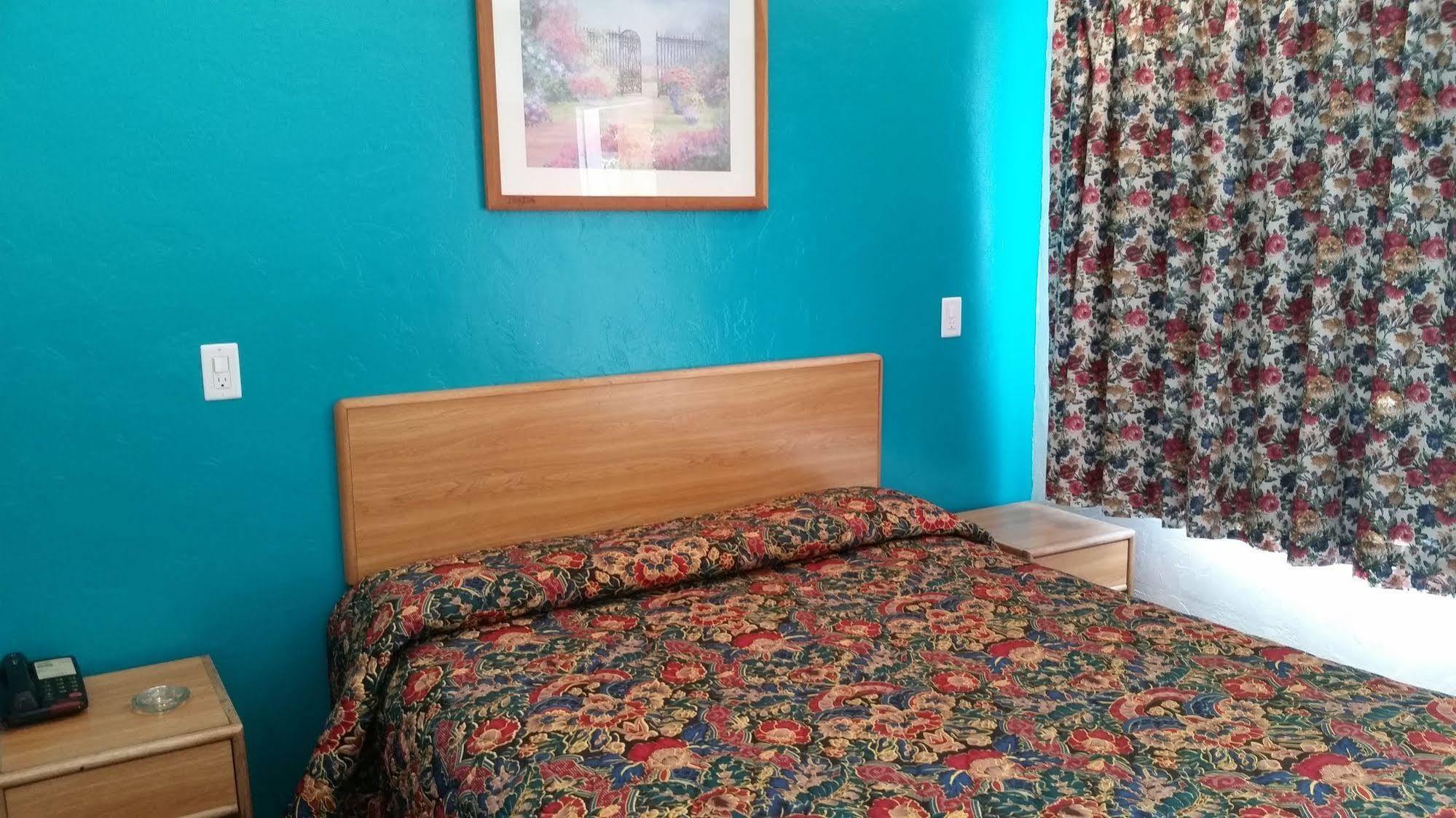 Economy Hotel