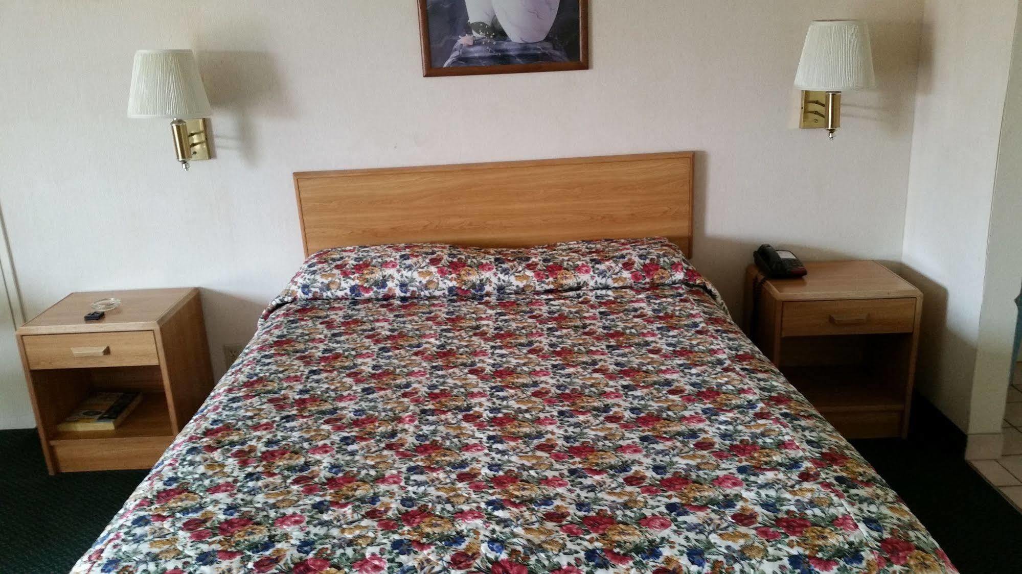 Economy Hotel
