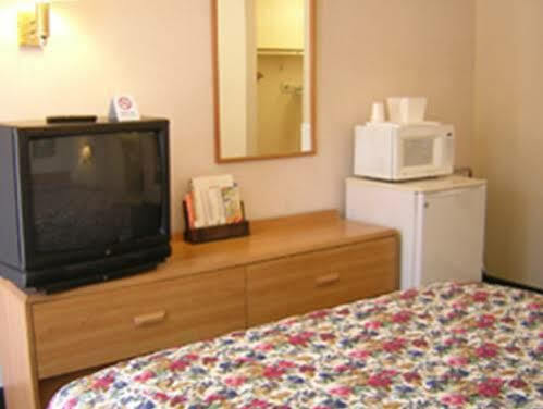 Economy Hotel 2*